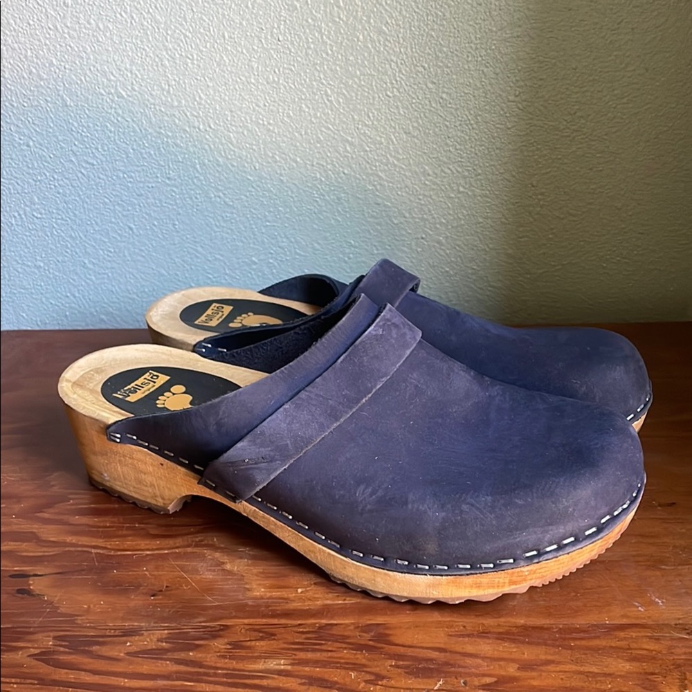 Dark blue clogs